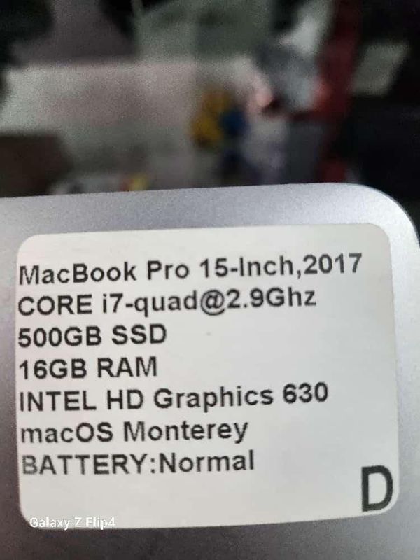 Macbook Pro 15inch core i7 Quad &#64;2.9ghz