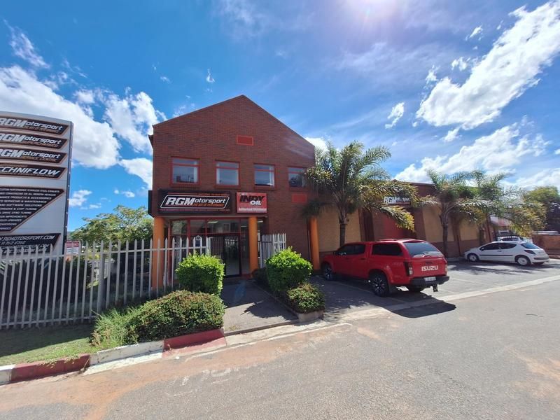 Well Located 1523 sqm exclusive workshop TO LET  in STRIJDOMPARK