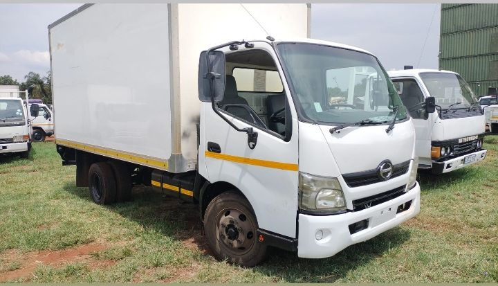 Hino 300 814 closed body in a great condition for sale at an affordable amount