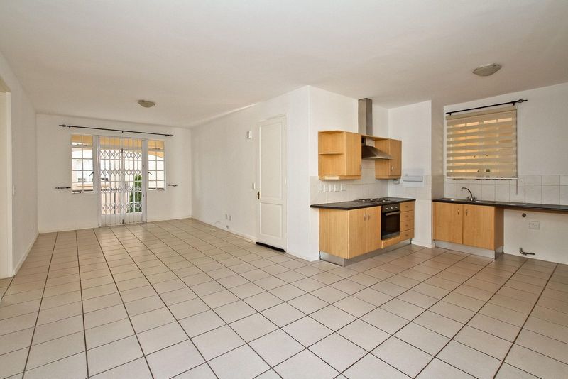2 bed, 2 bath unit in a very popular complex