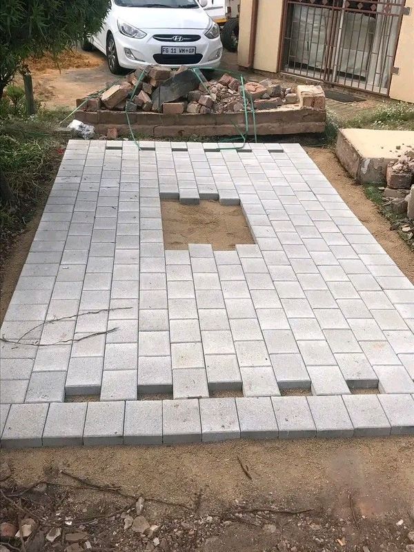 Cottage paving available with affordable cost per square metre fix and supply material