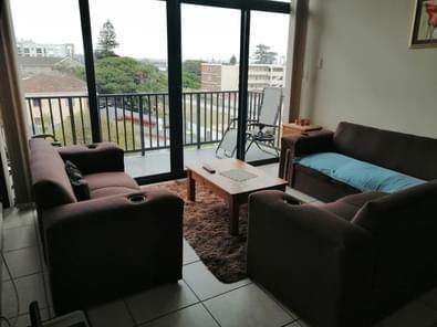 2 Bedroom Apartment For Sale in Humewood