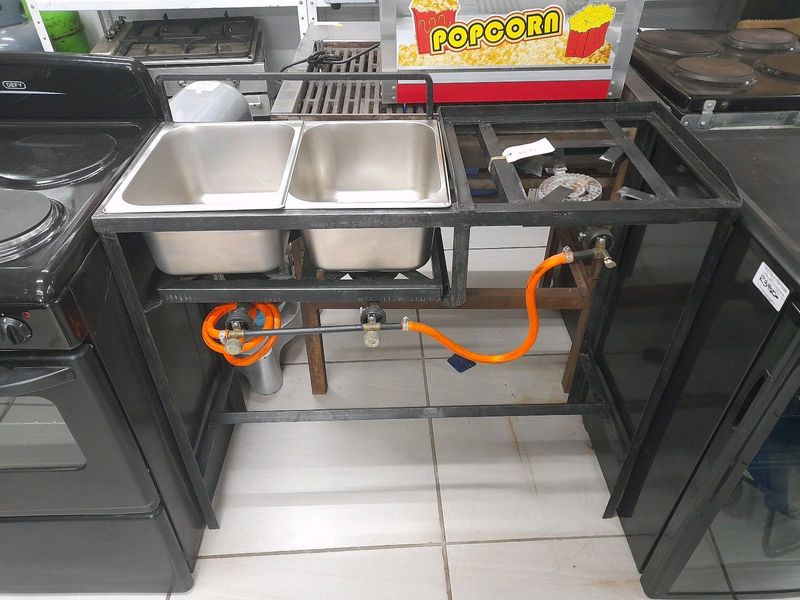 Gas 3 burner with 2 trays 49May24
