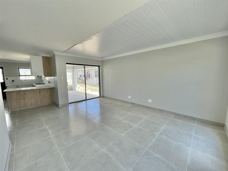 House For Sale in Secure Estate - Fijnbos Paradisj Eco Estate in Dana Bay, Mossel Bay