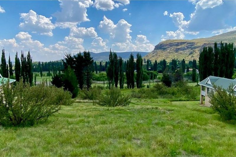 Exclusive Stands on the Clarens Golf Estate – Embrace Luxury Living!
