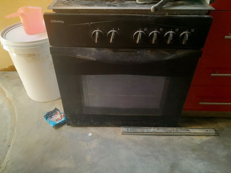 Stove and steam holder