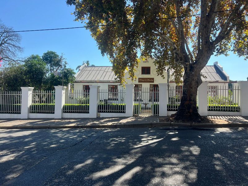 25 7th Avenue | Prime Commercial Space to Let in Parktown North