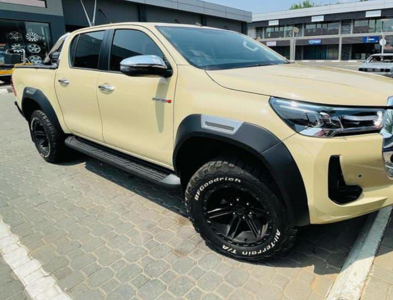 Fender Flares / Wheel Arches - For Toyota hilux
