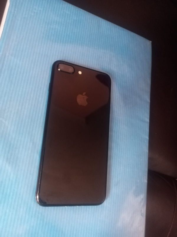 Selling my iphone 7plus R3000