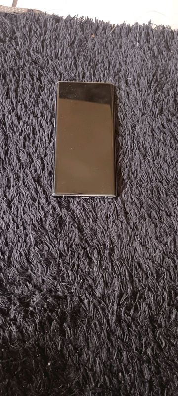 Looking for any broken Samsung note 10 plus