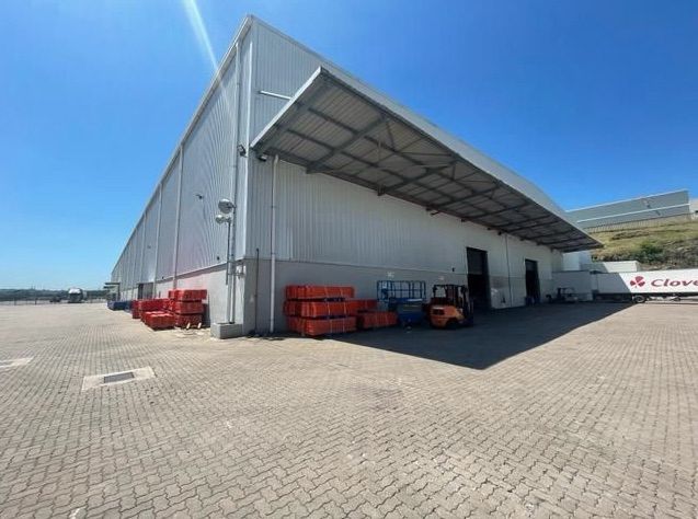 7 838m2 Warehouse To Let in Mariannhill
