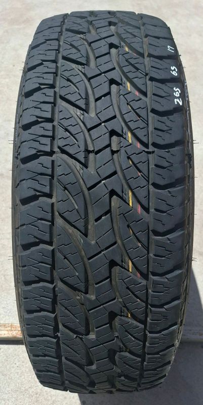 BIG LUCK!! LIKE NEW!!! 1× 265 65 17 Inch Bridgestone Dueler A/T Tyre For Sale R1600