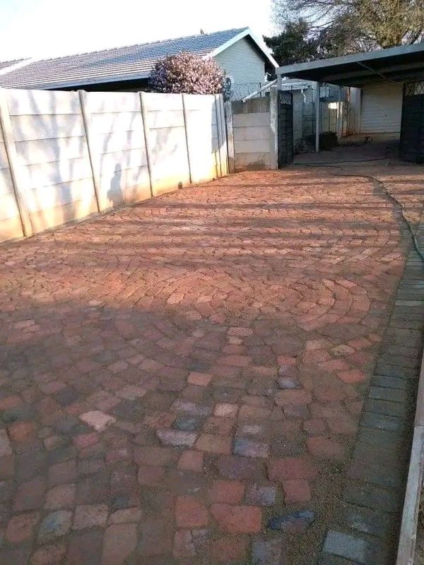 Half Bricks Paving with affordable cost per square metre