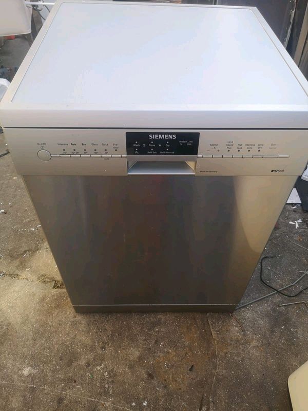 Metallic siemens dishwasher