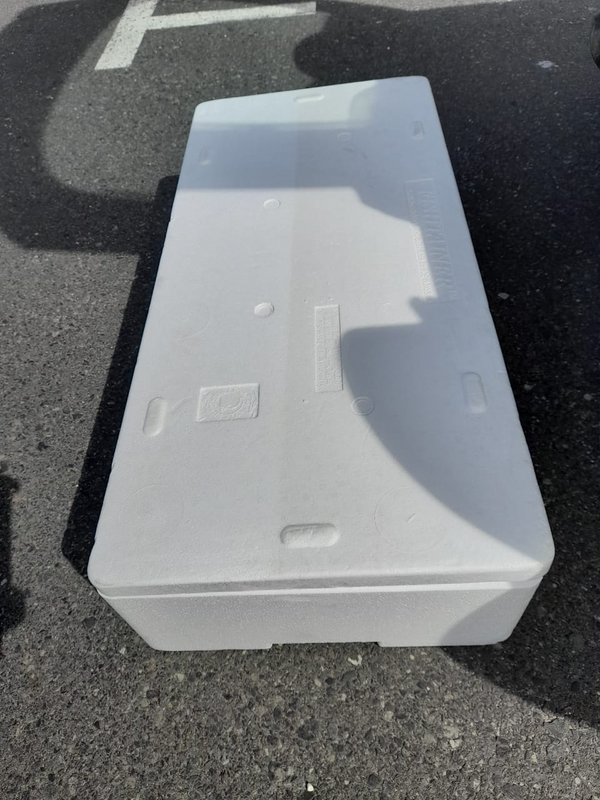 POLISTYRINE ICE BOXES