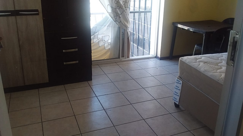 Big room for rent available immediately or from 01 July 2024 in Braamfontein