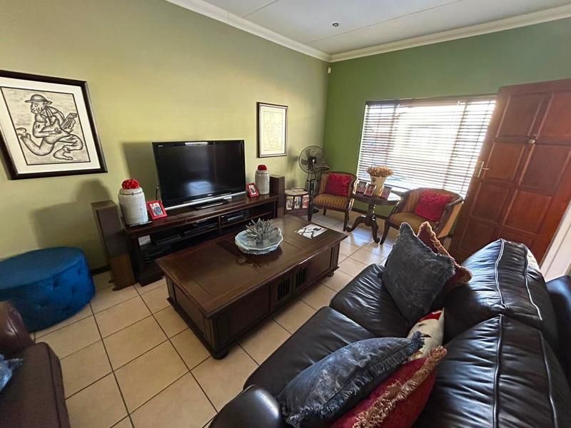 2 Bedroom Townhouse in a Peaceful and Tranquil setting