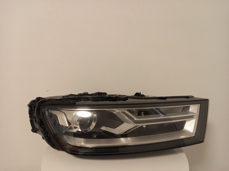 Audi Q7 RHS LED Complete Xenon Headlight (2016 - 2019)