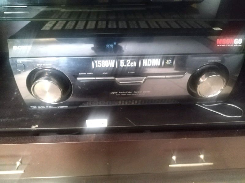 SONY AMPLIFIER WITH SPEAKERS