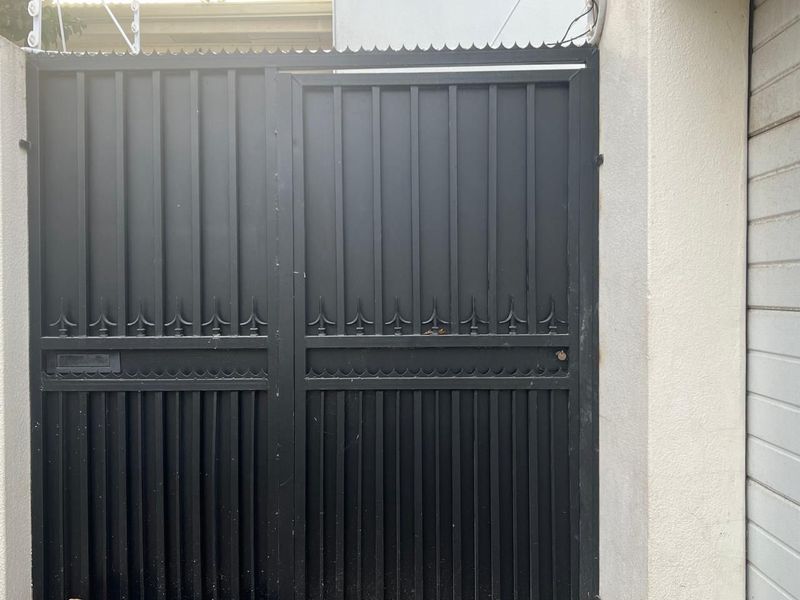 Galvanised solid steel gate with slam lock. for R 4000