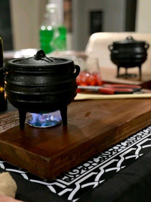 Cast Iron Potjies with Gelburner Stands