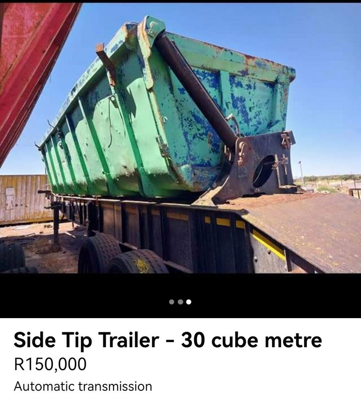 Side Tip trailer 30 cube with TRI axle