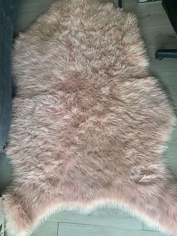 1.8m mink carpet