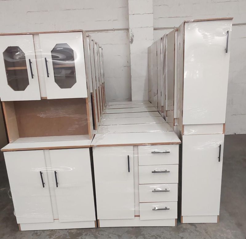 Brand new 3piece kitchen unit