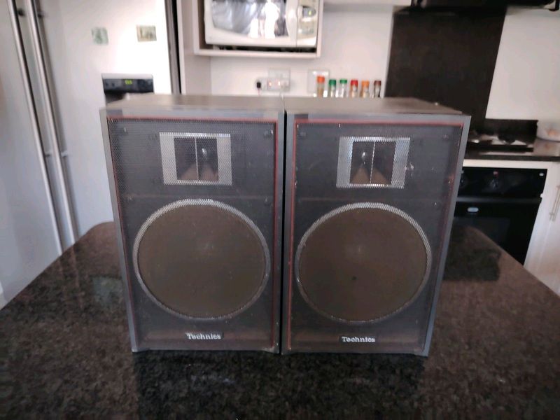 Technics bookshelf speakers