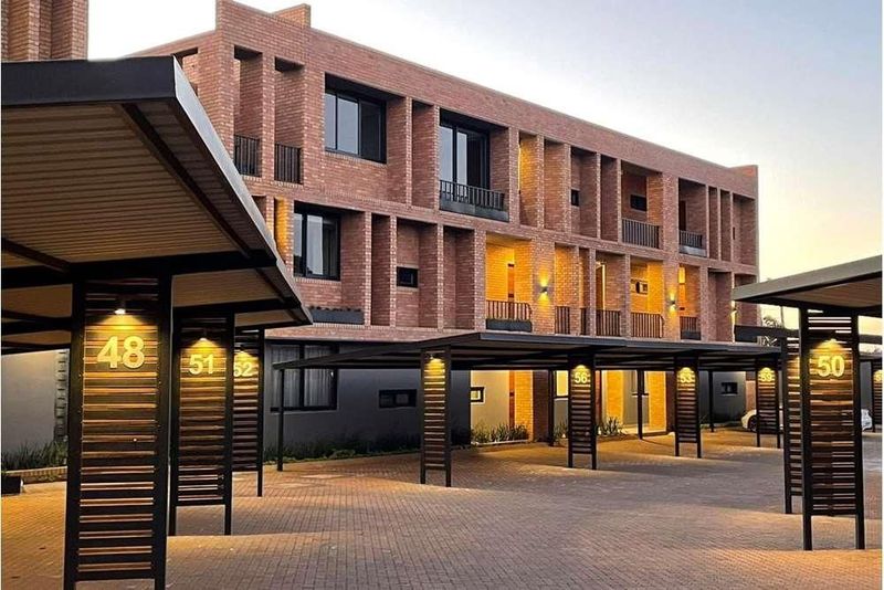 Spacious Two Bedroom apartments with a beautiful view on the 1st Floor in Benoni North Area., near a