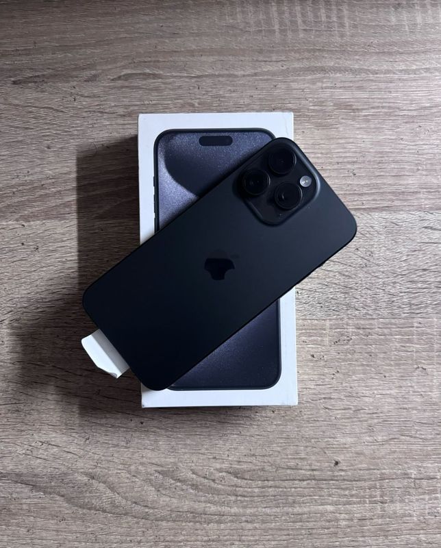 iPhone 15 Pro Max 512 Gig 5G Black Titanium, Brand new condition