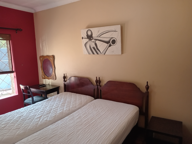 Furnished ROOM TO LET IN MELVILLE!!!