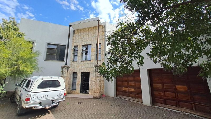 A double storey house in the upper parts of Universitas, Bloemfontein