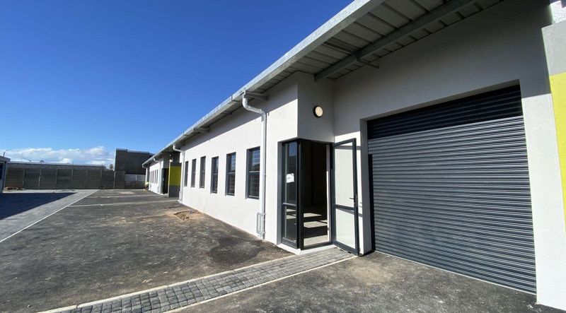 SCHOOL STREET | WAREHOUSE TO RENT | THE EXCHANGE, MILNERTON | 95M²