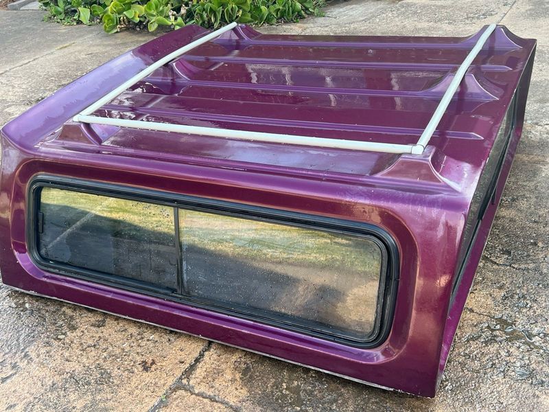 Nissan Hardbody D/Cab SE Canopy