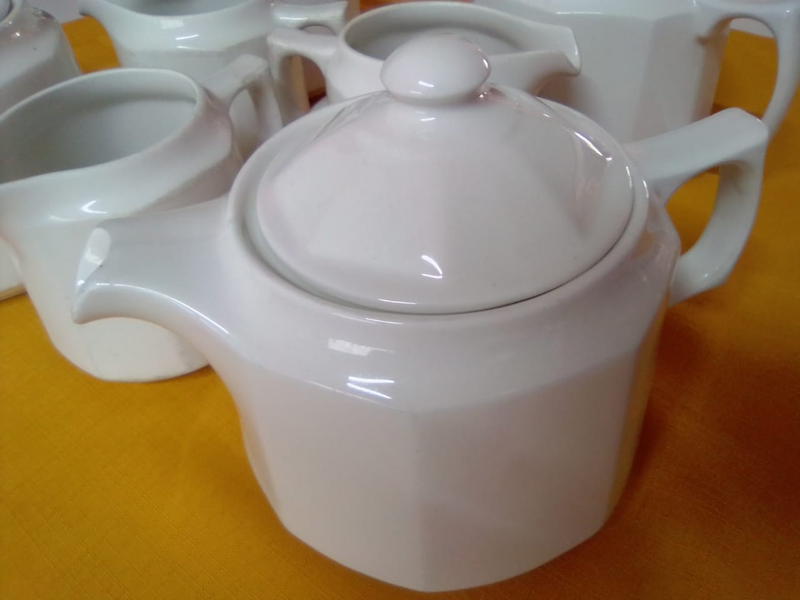 Teapots and milk jugs (ceramic) R60 per set