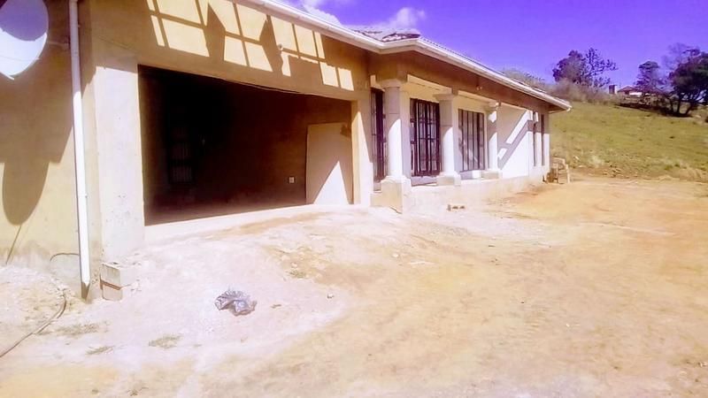 OCEBISA PROPERTIES PRESENTS A THREE BEDROOM HOUSE FOR SALE IN UMBUMBULU.