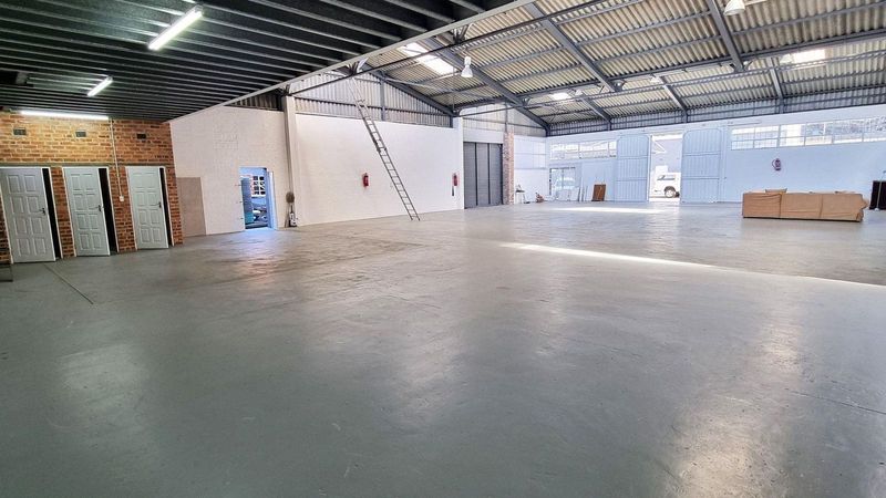 Newly Refurbished Warehouse in Diep River