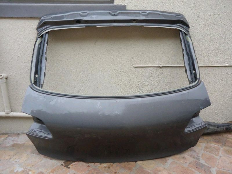 Porsche Macan Tailgate shell