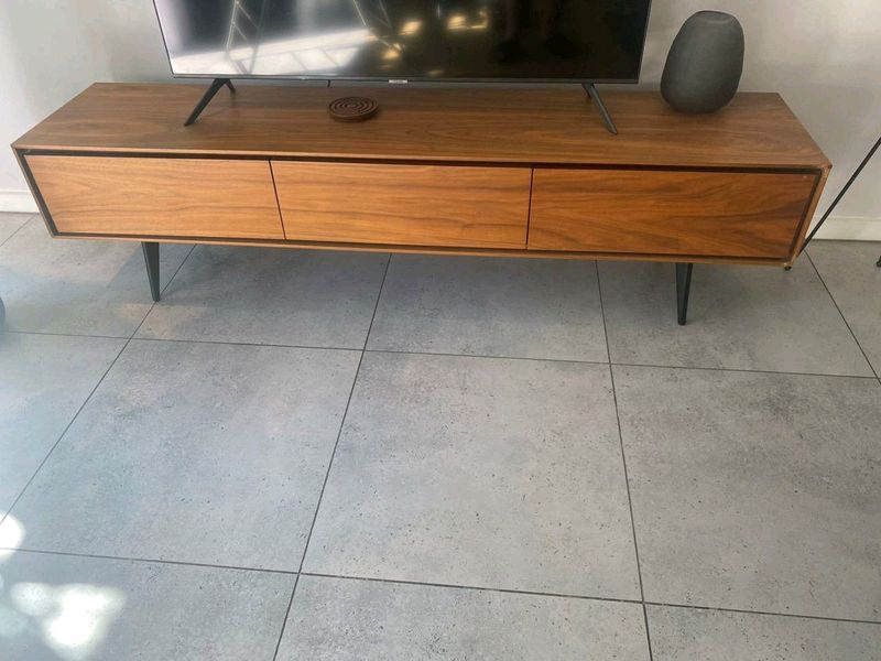 WOOD TV STAND