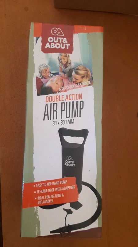 Double action air pump