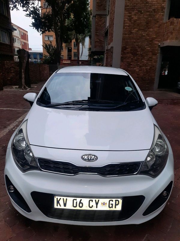 Kia Rio 1.4 High 2011 model