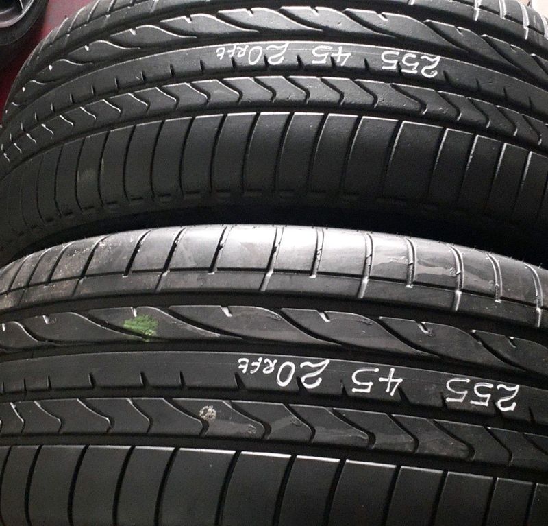 255/45/20 runflat and normal available Bridgestone call/whatsApp 0631966190 we aksi fit and deliver.