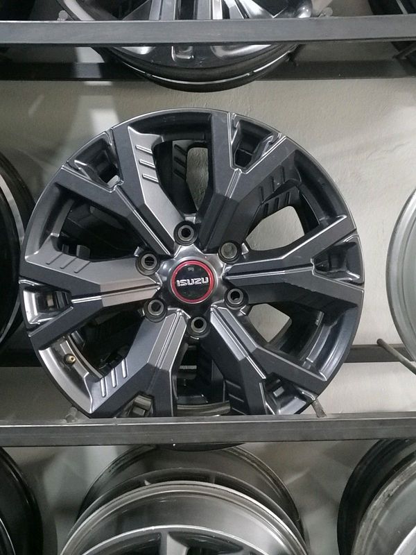 Isuzu DMX 18inch Mag Rim