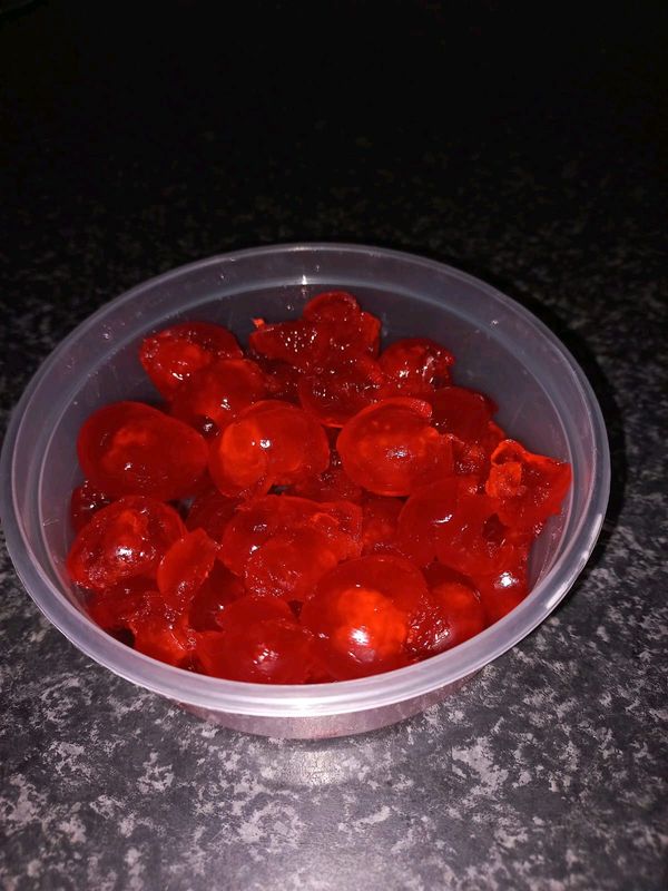 1kg bags red cherries