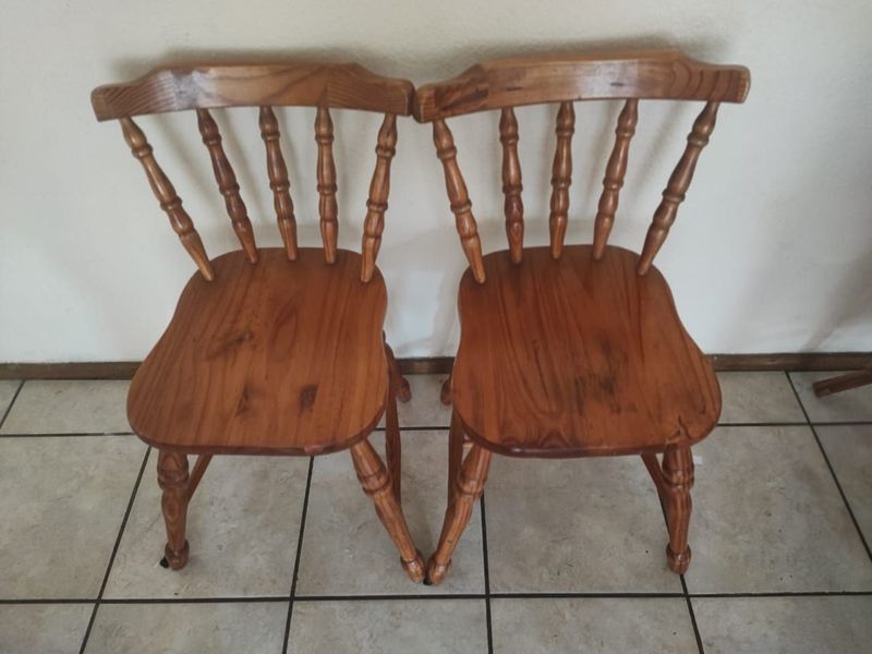 Set of 2 Pine Wood Chairs
