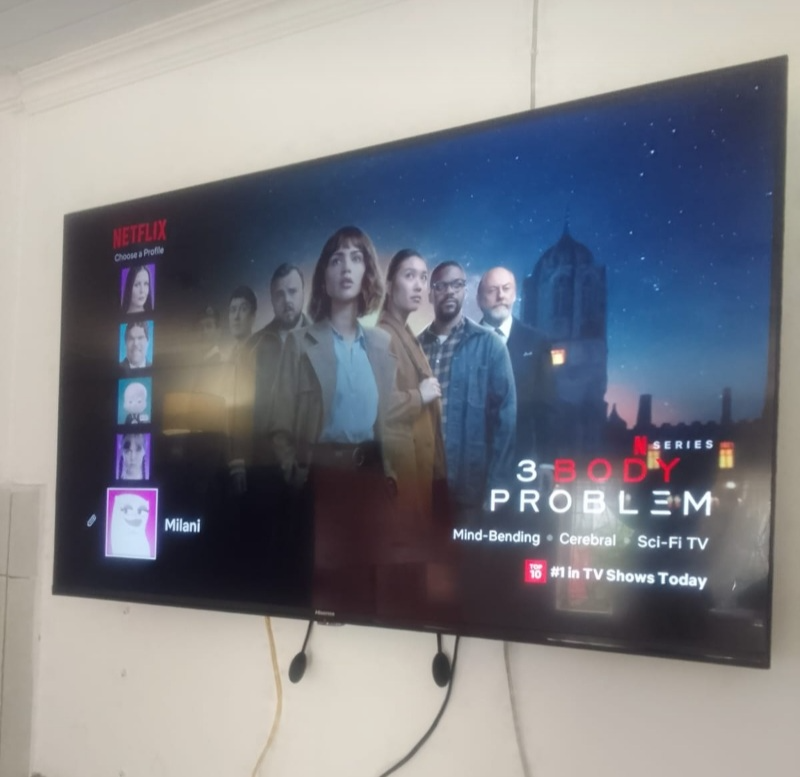 43&#34; smart hisense tv