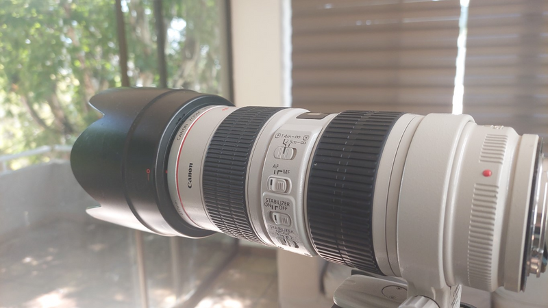 Canon EF 70-200mm f/2.8 L USM Lens - Capture Every Detail with Precision