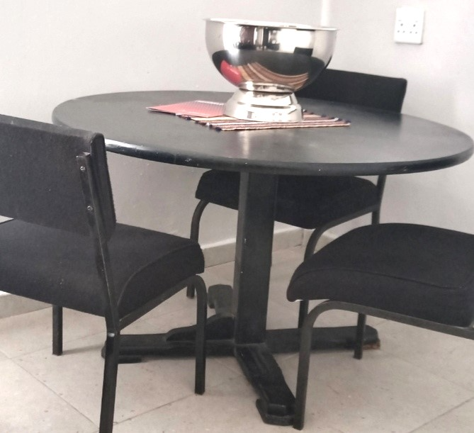 Solid Pine round table and 3 x comfy chairs for sale - collect 30/04/2024