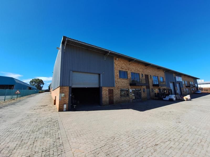 This 451 sqm Warehouse is available TO LET in Stormill